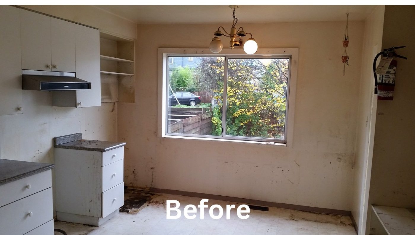 Kitchen before renovation